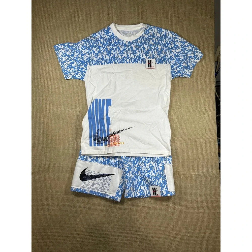 Nike Sportswear Graphic T-Shirt Shorts Set Mens Small S Shirt Medium M Shorts